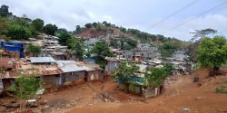 Comprendre les dynamiques d'urbanisation irrégulière à Mayotte : identification et analyse des modalités et stratégies d'accès au logement et au foncier dans des territoires objets d'opérations d'aménagement à venir